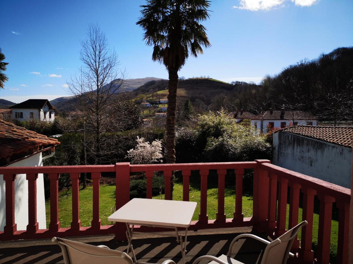 Chalbonia Bed and Breakfast Louhossoa Buitenkant foto